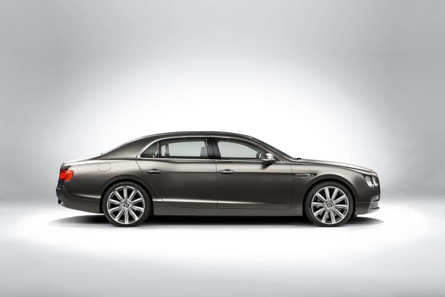  Bentley Flying Spur 2013 года  (фото 16 из 33)